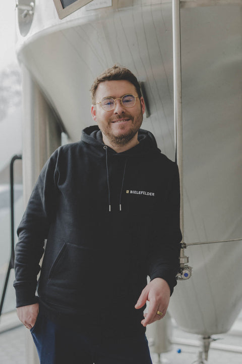 Hoodie – Bielefelder Stick & Rückenprint